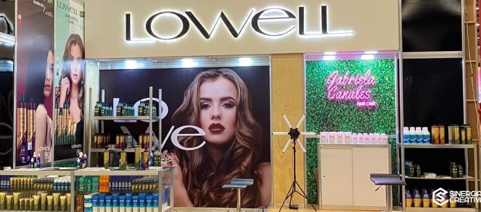 Stand Lowell